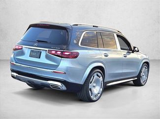 New 2026 Mercedes-Benz Maybach GLS 600 4MATIC video 2