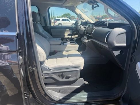 Certified 2025 Ford Expedition Max Active AWD/4WD image 11