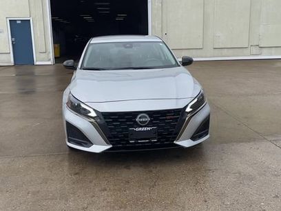 Used 2024 Nissan Altima 2.5 SR