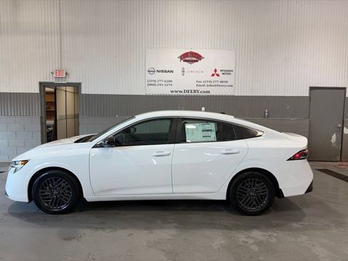 New 2026 Nissan Sentra SV w/ SV Convenience Package FWD image 7