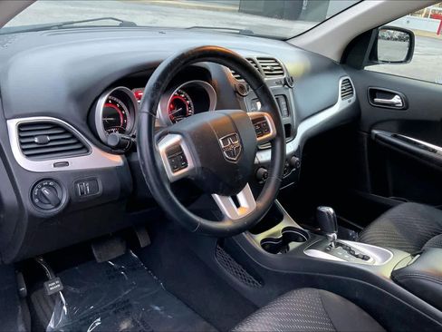 Used 2018 Dodge Journey SE w/ Popular Equipment Group image 16