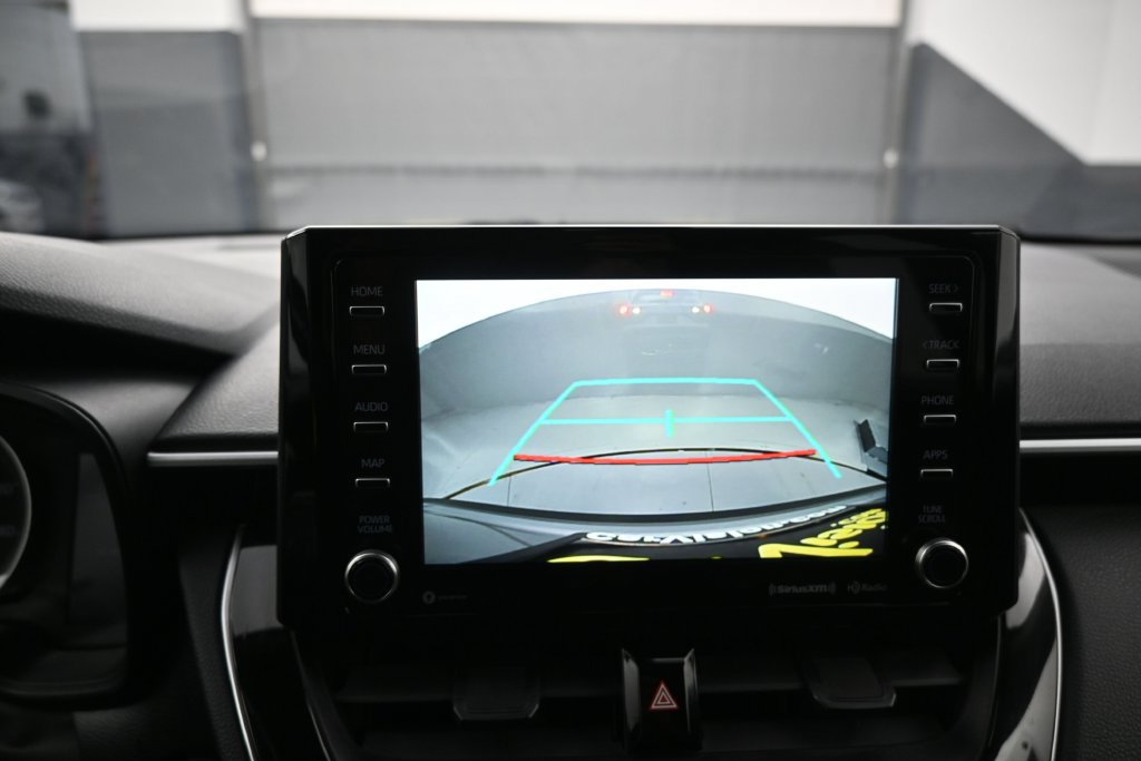 Used 2022 Toyota Corolla Cross LE AWD/4WD image 9