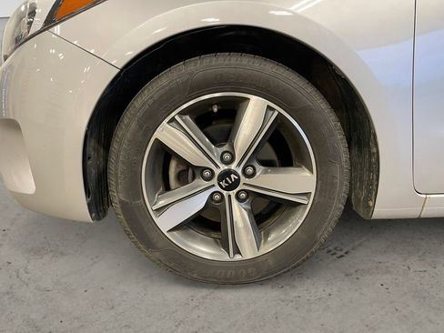 Used 2018 Kia Forte LX w/ LX Popular Package FWD image 14