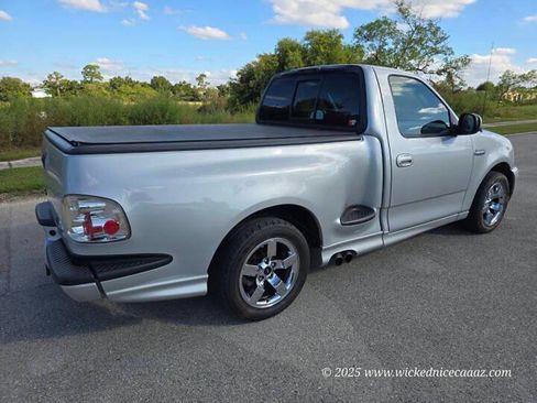 Used 2002 Ford F150 Lightning image 6