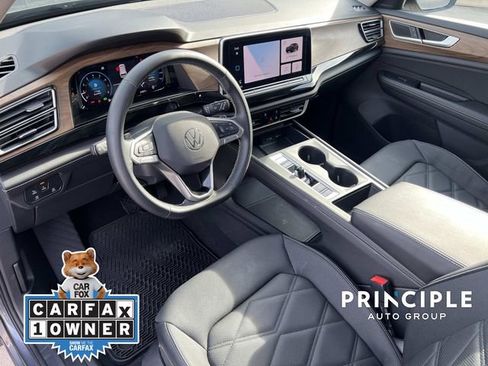 Used 2024 Volkswagen Atlas SE image 16