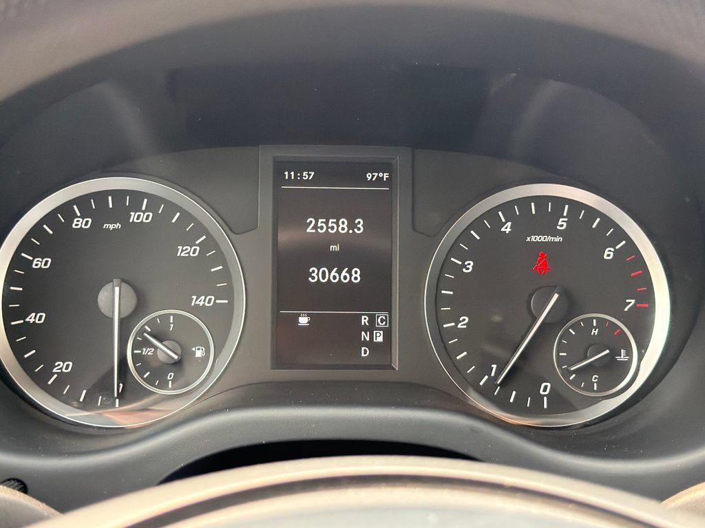 Used 2023 Mercedes-Benz Metris Passenger image 21