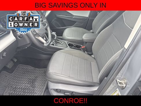 Certified 2023 Volkswagen Taos SE FWD image 12