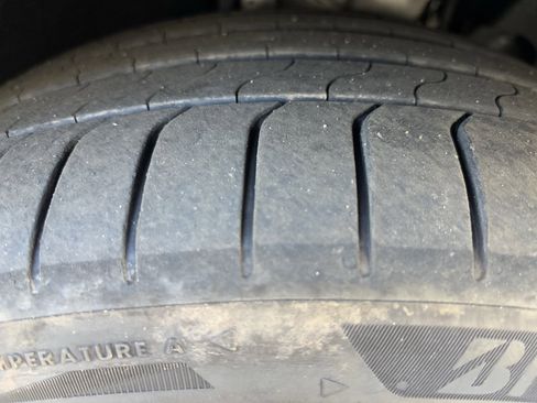 Certified 2025 BMW 760i xDrive w/ Executive Package image 30