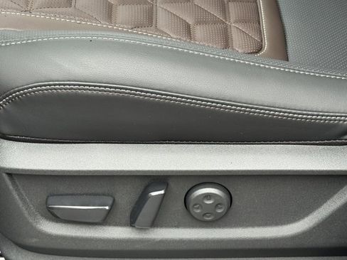 New 2026 Nissan Armada Platinum image 37