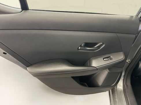 Used 2025 Nissan Sentra SV FWD image 26