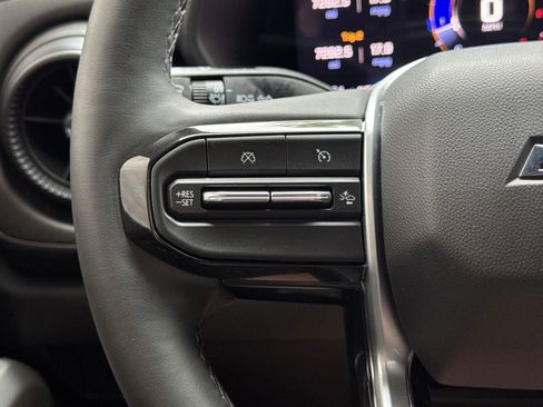 Used 2025 Chevrolet Colorado Trail Boss image 19