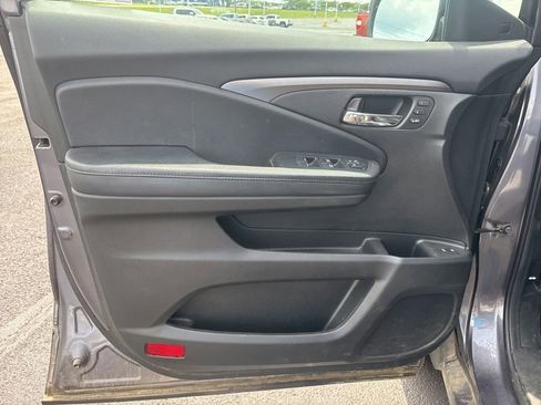 Used 2022 Honda Pilot Special Edition image 6