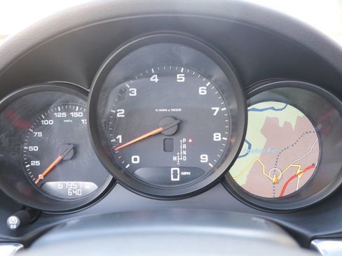 Used 2016 Porsche Boxster image 32