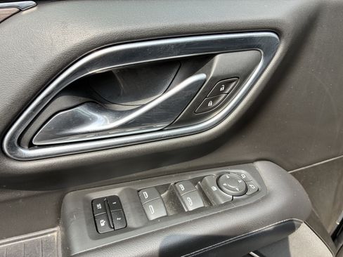 Used 2021 Chevrolet Tahoe LT RWD image 25