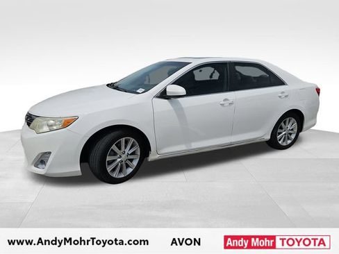 Used 2012 Toyota Camry XLE w/ Leather Pkg FWD image 4
