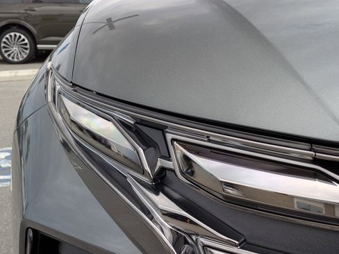 New 2025 Hyundai Tucson Limited image 6