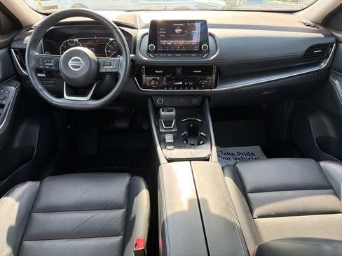 Used 2021 Nissan Rogue SV w/ Premium Package image 23