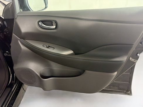 Used 2024 Nissan Leaf S FWD image 29