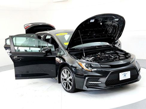Used 2022 Toyota Corolla SE image 9
