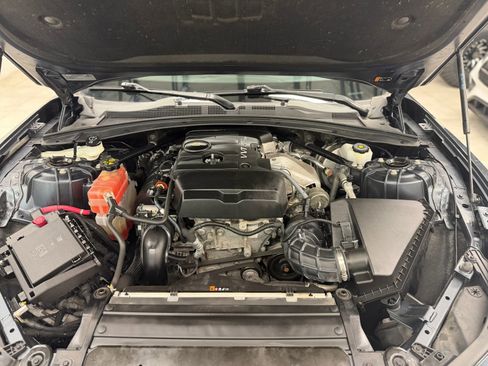 Used 2022 Chevrolet Camaro LT RWD image 29