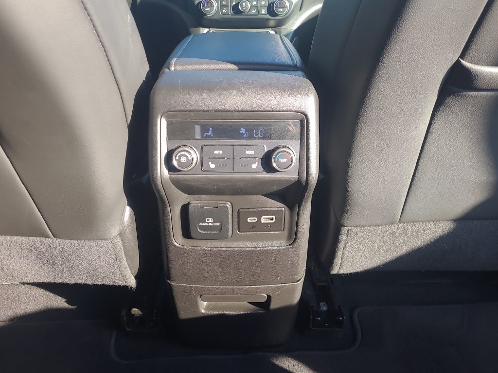 Used 2023 GMC Acadia Denali FWD image 24
