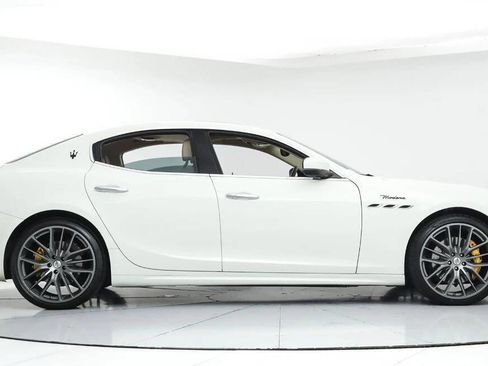 Used 2022 Maserati Ghibli Modena image 5