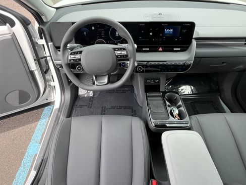 Certified 2026 Hyundai Ioniq 5 SEL RWD image 11
