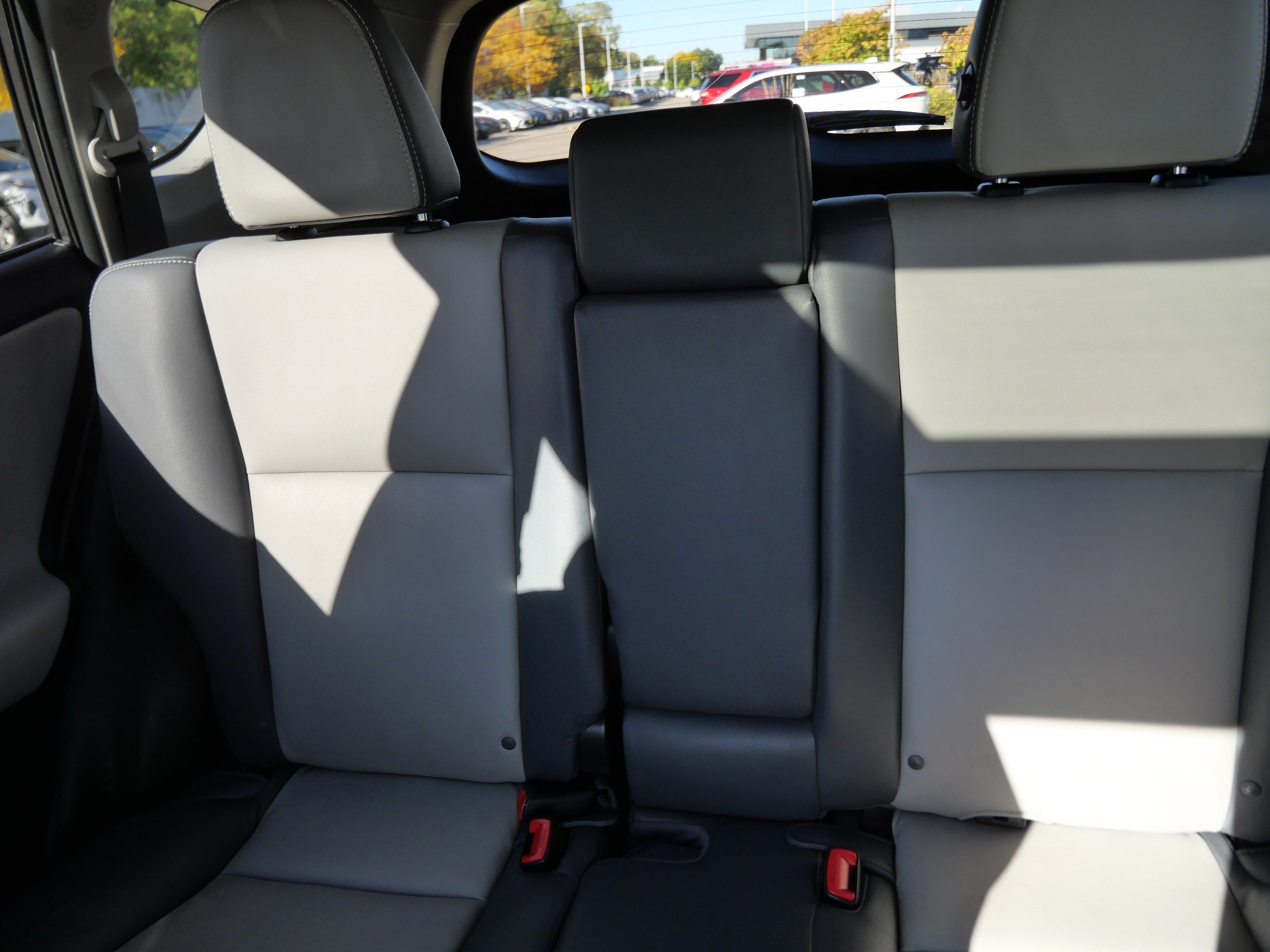 Used 2014 Toyota RAV4 Limited w/ Technology Package AWD/4WD image 13