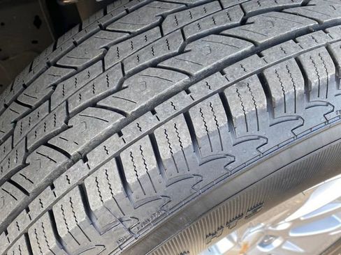 Certified 2025 Chevrolet Silverado 1500 LT image 23