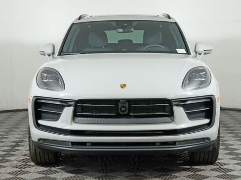 New 2026 Porsche Macan image 10