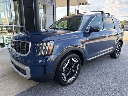 Used 2024 Kia Telluride S w/ S Sunroof Package FWD image 6
