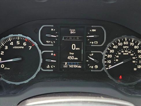 Used 2018 Toyota Tundra SR5 w/ SR5 Upgrade Package AWD/4WD image 11