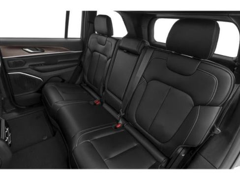 New 2027 Jeep Grand Cherokee Altitude AWD/4WD image 12