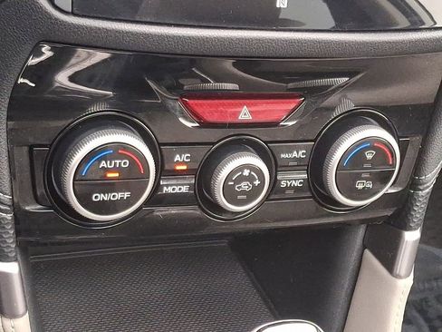 Used 2022 Subaru Forester Limited image 17