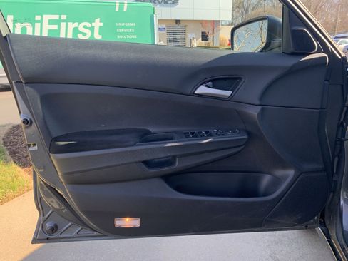 Used 2009 Honda Accord LX-P image 14