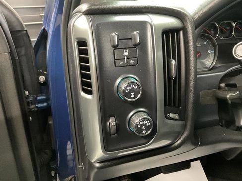 Used 2018 Chevrolet Silverado 1500 LT w/ All Star Edition image 9