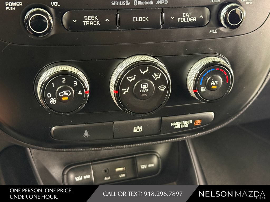 Used 2016 Kia Soul + FWD image 31
