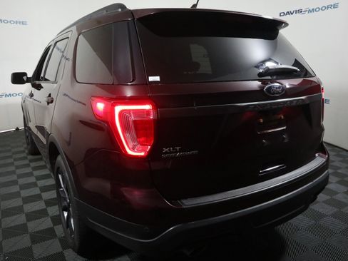 Used 2019 Ford Explorer XLT w/ Equipment Group 202A image 9