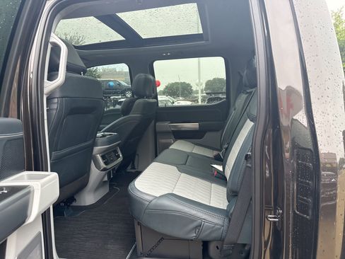 Used 2024 Ford F250 Limited w/ FX4 Off-Road Package AWD/4WD image 5