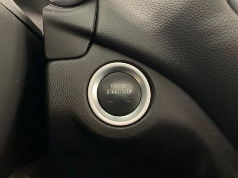 Used 2020 Chevrolet Equinox LT AWD/4WD image 22
