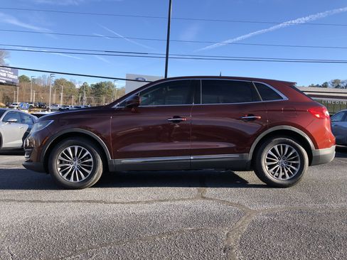 Used 2016 Lincoln MKX Select image 2