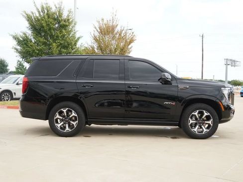 Used 2025 GMC Yukon AT4 Ultimate w/ LPO, Floor Liner Package AWD/4WD image 10
