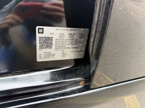 Used 2019 Chevrolet Silverado 1500 LT Trail Boss image 31