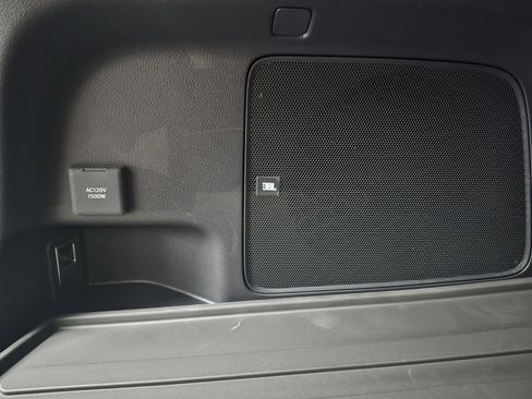 New 2026 Toyota Grand Highlander Hybrid MAX Limited image 17