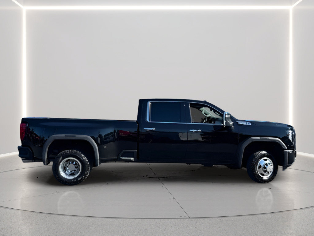 Certified 2024 GMC Sierra 3500 Denali w/ Denali Reserve Package AWD/4WD image 5