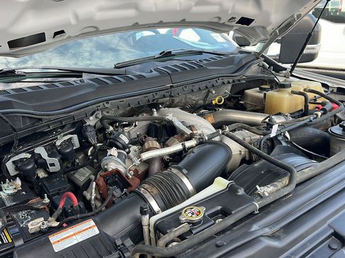 Used 2021 Ford F350 XLT AWD/4WD image 32