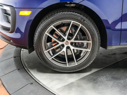 Certified 2026 Porsche Macan image 11