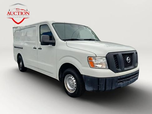 Used 2017 Nissan NV 2500 S w/ Power Basic Package RWD image 3