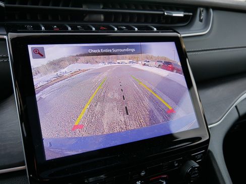 New 2025 Jeep Grand Cherokee L Limited w/ Trailer Tow Package image 22