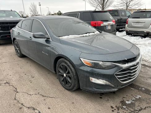 Used 2020 Chevrolet Malibu LT image 1
